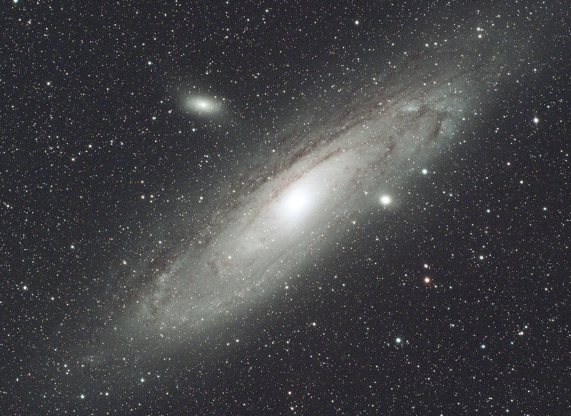 肉眼で見えるお隣の銀河　アンドロメダ銀河(M31)